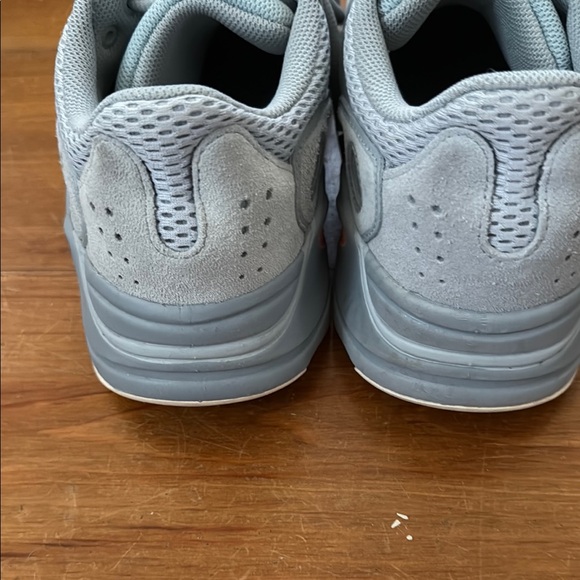YEEZY 700 INTERTIA Gray and Orange Sneakers - Picture 4 of 5